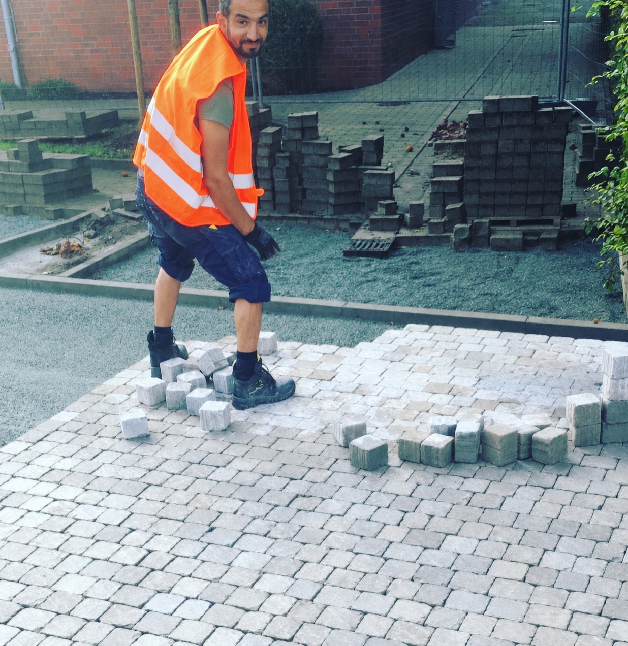 Einfahrten und Höfe